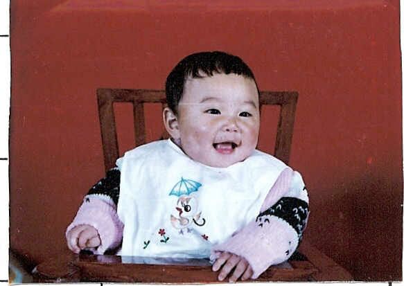 babyhannahighchair.jpg